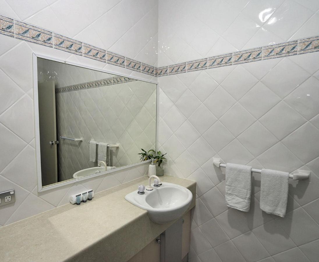 Royle Palms Unit 9 *