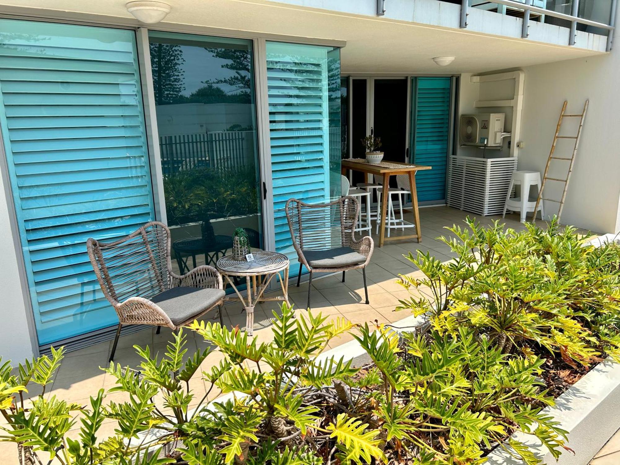 Oceanfront Luxury Grd Flr *