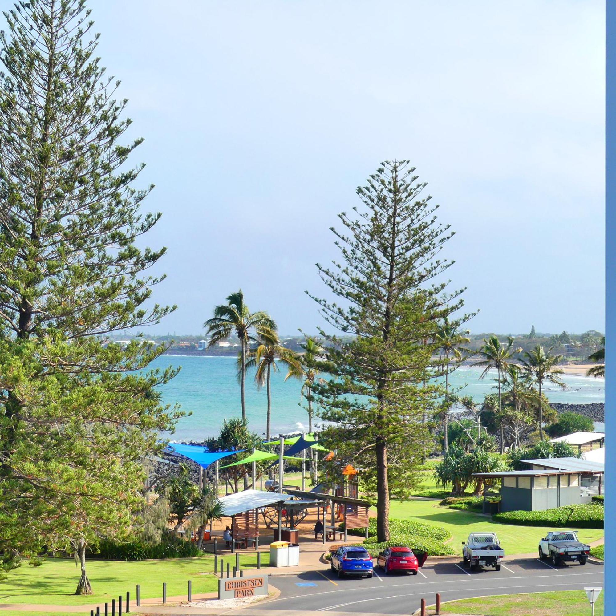 Blue 4* Bargara