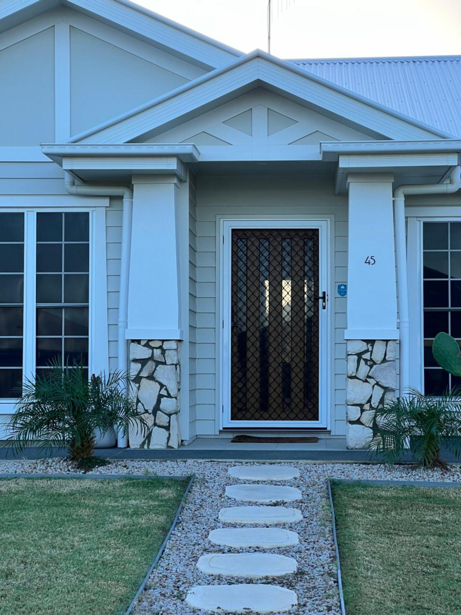 Wait And Sea Holiday home