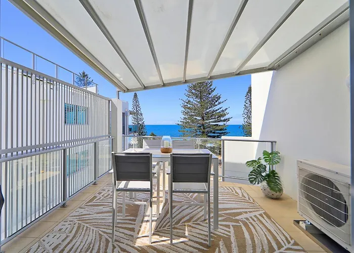 Dwell @ 25, Oceanfront Apartment