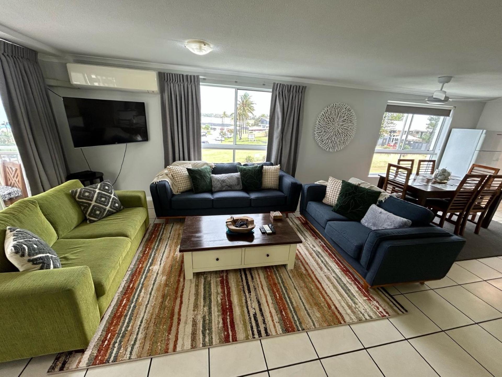 Luxury Ocean Front At The Blue