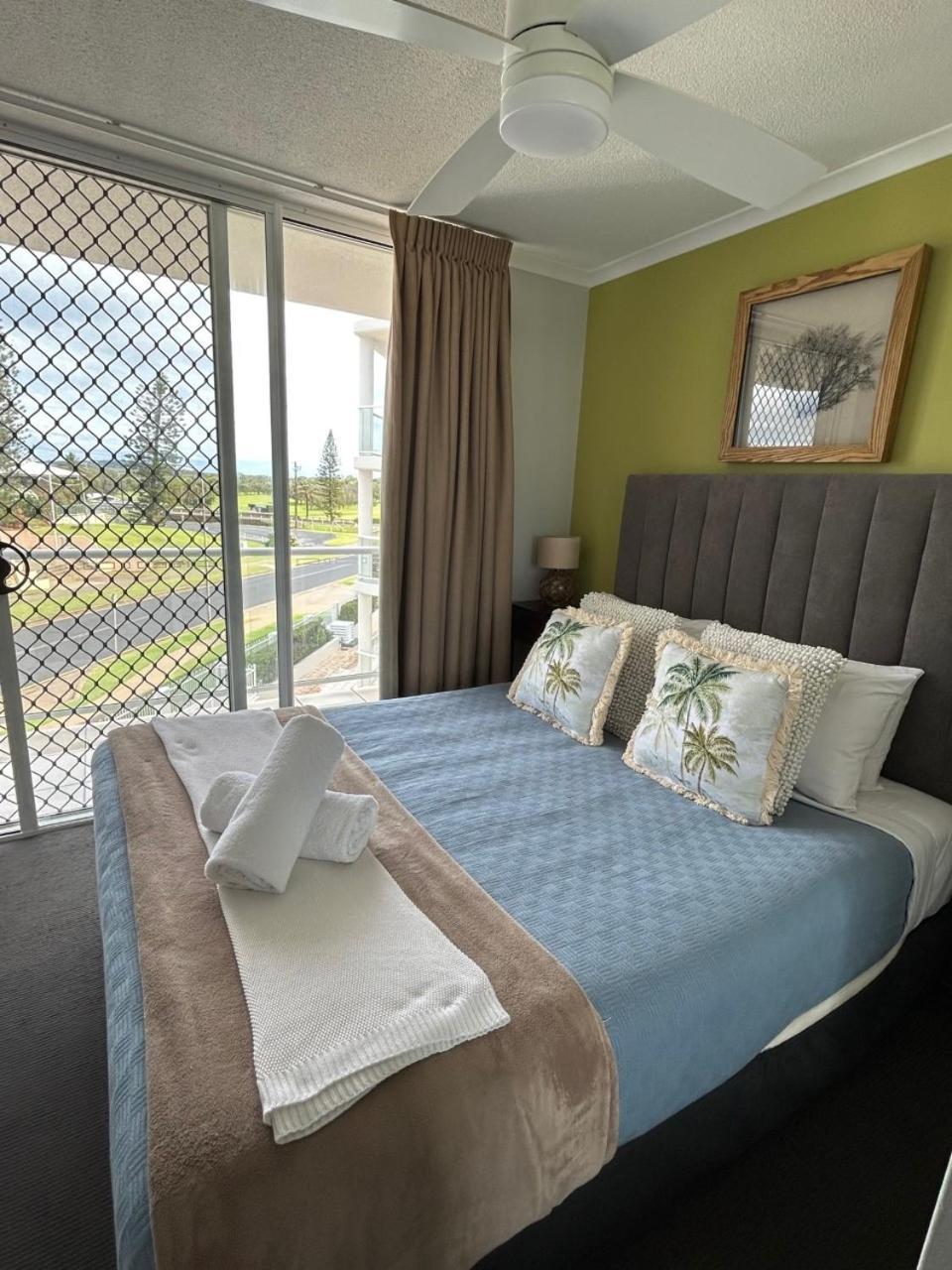 Luxury Ocean Front At The Blue Bargara