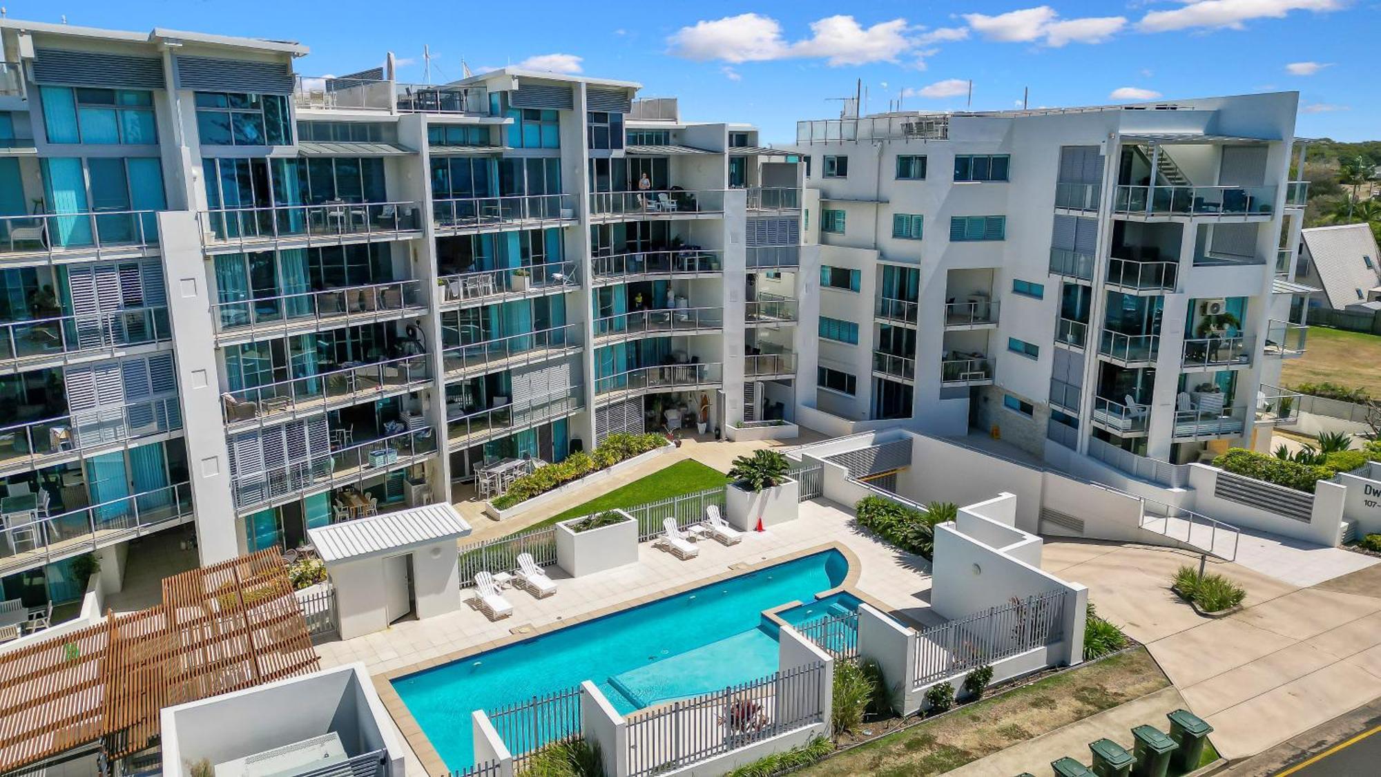 Dwell @ 25, Oceanfront Apartment Bargara