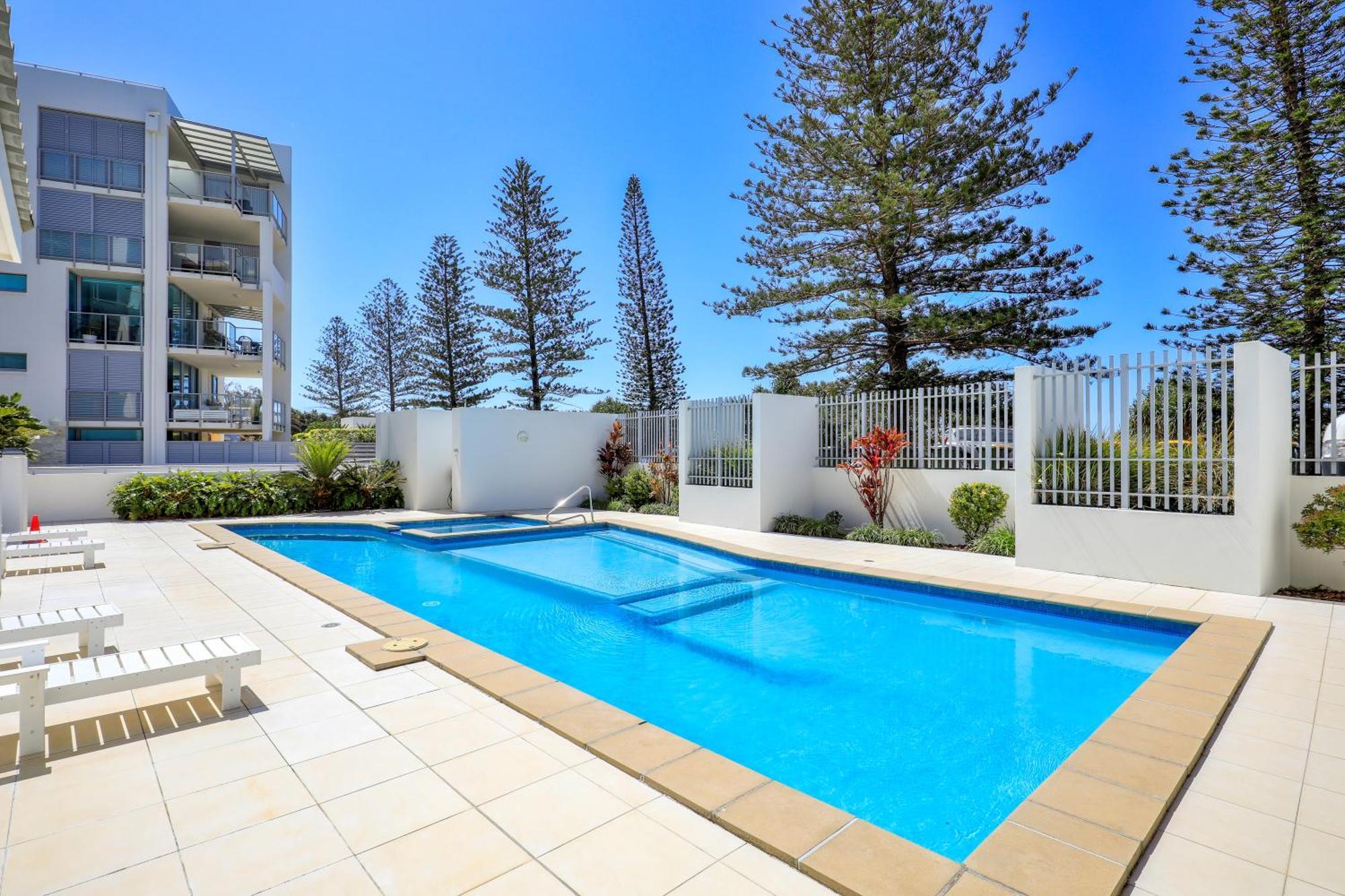 Dwell @ 25, Oceanfront *